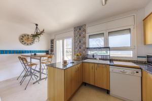 Kjøkken eller kjøkkenkrok på Casa adosada WELCS PDA-113-con terraza