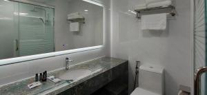 Koupelna v ubytování Hotel Kapalai Semporna