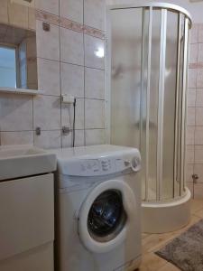 Ένα μπάνιο στο Heart of Omis - Blue +33 φωτογραφίες