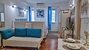 Χώρος καθιστικού στο Heart of Omis - Blue
