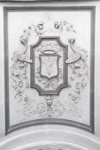 a drawing of a frame on a wall with birds at Buona Napoli in Naples