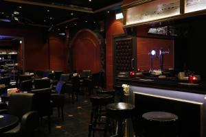 O lounge ou bar de Broadway Hotel