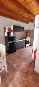 Η κουζίνα ή μικρή κουζίνα στο Blue House 3 Villa La Angostura