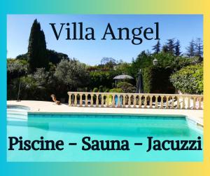 a villa with a swimming pool and a fence at Villa Angel - SPA in Caunes-Minervois