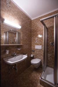Vannituba majutusasutuses Hotel Mühlwald