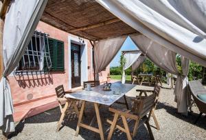 Patio nebo venkovní prostory v ubytování Podere Boscone