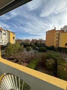 Fotografia z galérie ubytovania Appartement T2 cap d agde au calme proche toute commodité port et île des loisirs v destinácii Cap d'Agde