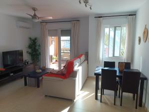 Zdjęcie z galerii obiektu Altos del Tomillar. Apartamento P&C. w mieście Torre del Mar