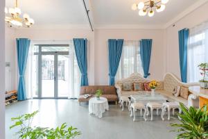 Posezení v ubytování Kim Little Hotel Dalat