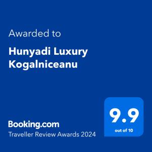 Palkinto, sertifikaatti, kyltti tai muu asiakirja, joka on esillä majoituspaikassa Hunyadi Luxury Kogalniceanu