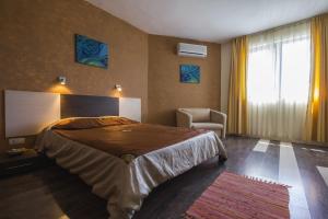 Postel nebo postele na pokoji v ubytování Coral Guest House + 37 fotografií