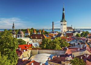 Nespecifikovaný výhled na destinaci Tallinn nebo výhled na město při pohledu z apartmánu