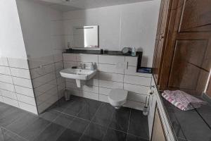 Koupelna v ubytování Ferienwohnung Biebes + 30 fotografií