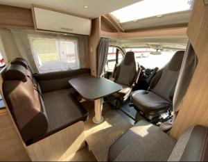Posezení v ubytování Autocamper