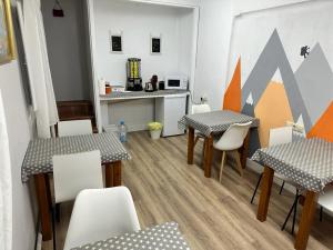 Kuchyňa alebo kuchynka v ubytovaní Hostal ARS