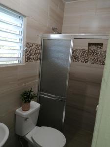 Koupelna v ubytování Apto en Loma de Cabrera, Dajabon.