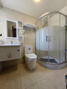 A bathroom at Hotel Vista Mar