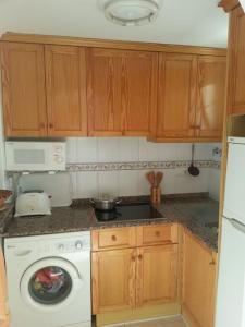 칼라 데 피네스트라트에 위치한 Nice accommodation with pool and side sea view에서 갤러리에 업로드한 사진 사진 6개 이상