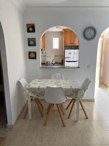 칼라 데 피네스트라트에 위치한 Nice accommodation with pool and side sea view에서 갤러리에 업로드한 사진