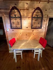 Fotografie z fotogalerie ubytování Hillside Hideaway v destinaci Longview + 14 fotografií