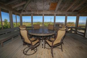 Gallery image of Sun'Z Up - Oceanfront Outer Banks Home with Private Pool & Ocean Views in Southern Shores