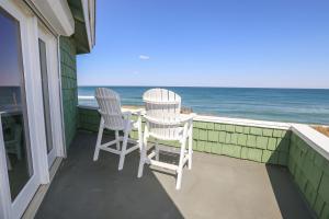 Gallery image of Sun'Z Up - Oceanfront Outer Banks Home with Private Pool & Ocean Views in Southern Shores