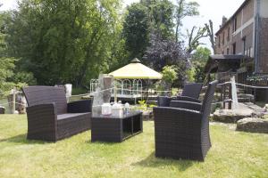 Galeriebild der Unterkunft Logis - Hôtel & Restaurant Moulin Des Forges in Saint-Omer-en-Chaussée