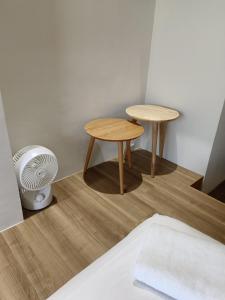 日日和房間的床