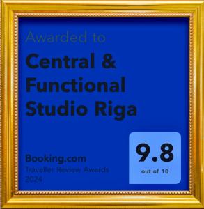 um sinal emoldurado para um estúdio cultural e funcional rza em Central & Functional Studio Riga em Riga