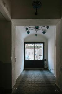 Fotografia z galérie ubytovania 150m² 4BR Duplex Near Metro & Prague Center v Prahe
