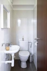 Kúpeľňa v ubytovaní 150m² 4BR Duplex Near Metro & Prague Center