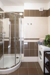 Kúpeľňa v ubytovaní 150m² 4BR Duplex Near Metro & Prague Center