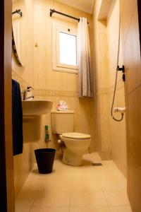 Koupelna v ubytování Luxury 3BR in the heart of Mohandseen