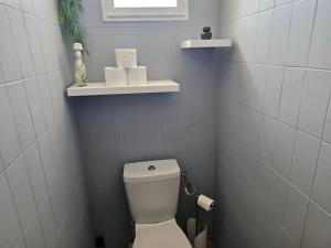 Vannituba majutusasutuses Villa du marquis avec piscine