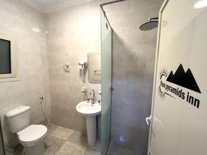 Bagno di Pyramids Nun INN