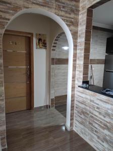 A kitchen or kitchenette at pyramids view suite/vista piramidi