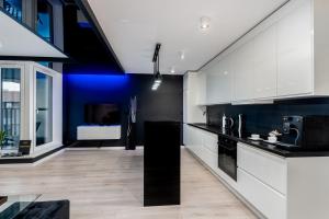 Kuchyňa alebo kuchynka v ubytovaní Diamonds Apartment