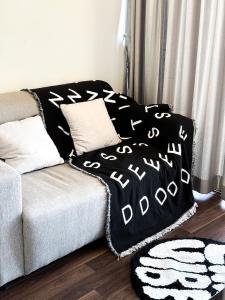 Ένα ή περισσότερα κρεβάτια σε δωμάτιο στο HMJ2 Entire Apt on 34th floor in Khonkaen city center +17 φωτογραφίες