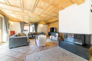 Posezení v ubytování Chalet L'éclipse, Champagny, La Plagne/Paradiski
