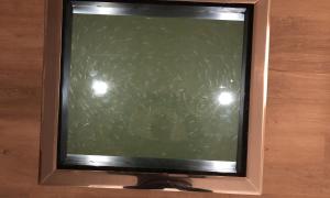 Μια τηλεόραση ή/και κέντρο ψυχαγωγίας στο Hausboot Flying Dutchman mit Dachterrasse in Schleswig am Ostseefjord Schlei