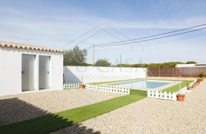 Villa con piscina y casa en Villa Zapatilla, en Chiclana de la Frontera