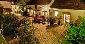 A garden outside Winzerhof Agerlhof