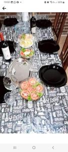 アパートメントの敷地内または近くでの食事または食べ物