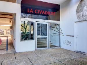 Fotografia z galérie ubytovania Studio moderne 2-4 pers avec terrasse, proche commerces - Carnon - FR-1-715-39 v destinácii Mauguio