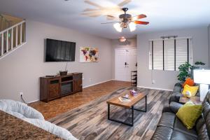 5BR 3BA Family friendly entire home w pool, spa, games, tvs, and more
