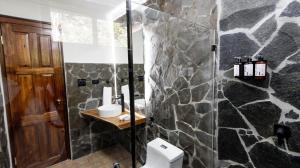 Koupelna v ubytování Hotel Boutique Los Abetos