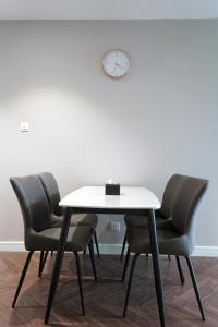 クイニョンにあるArmin Homes Altara Residences Quy Nhonのギャラリーの写真 +51枚の写真