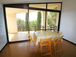 Balkón nebo terasa v ubytování POMPEU FABRA - Apartamento luminoso a 300 m. de la playa de Grifeu. - ES-228-26