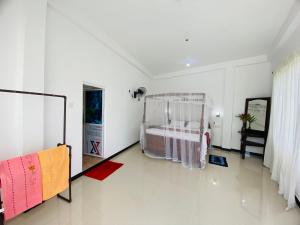 Narivoodi või narivoodid majutusasutuse New Sandaru villa toas
