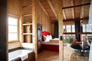 Koupelna v ubytování HochLeger - Chalet Refugium am Berg + 37 fotografií